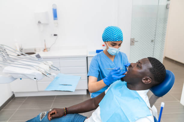 Best Emergency Tooth Extraction in Sandy Oaks, TX